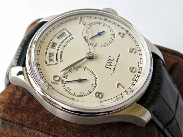 Replika IWC Portuguese Yıllık Takvim IW503502