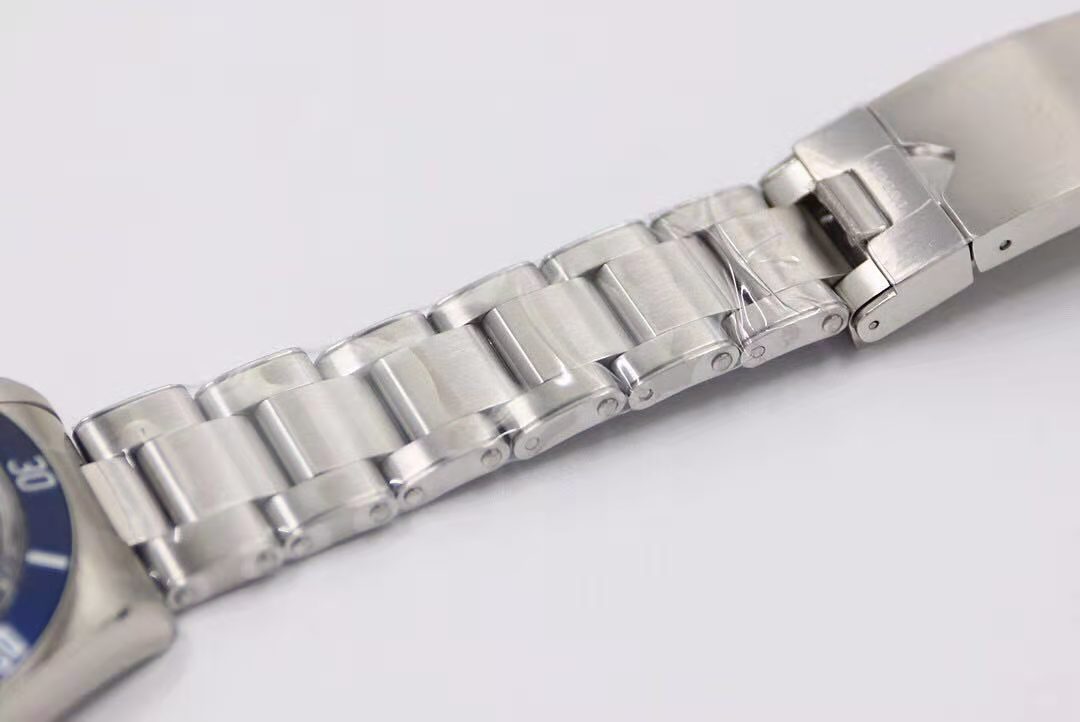 Tudor Rivet Bilezik