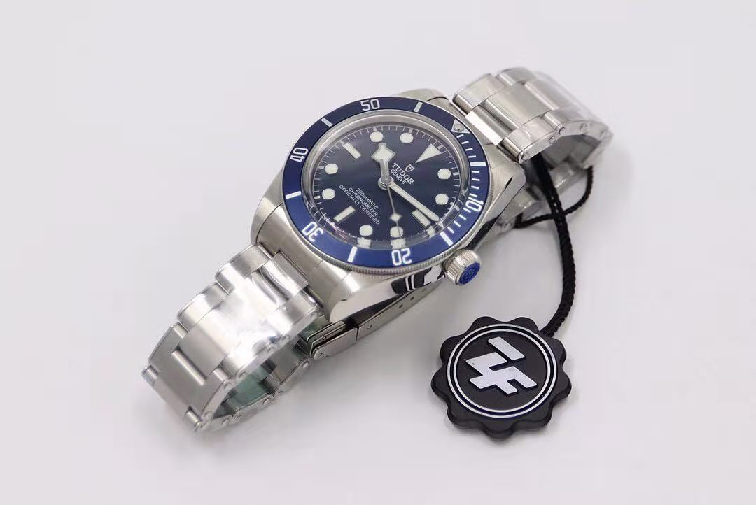 ZF Tudor 39mm Replika