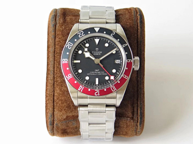 Replika Tudor Black Bay GMT