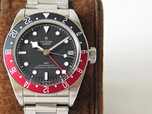 Replika Tudor Black Bay GMT Mavi Kırmızı