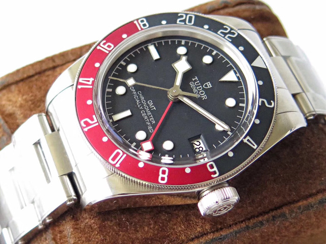 Tudor Black Bay Kurma Kolu