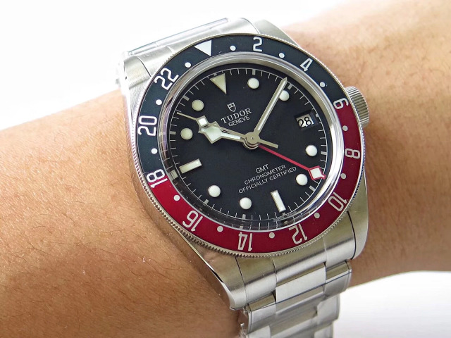 Tudor GMT Saat Kol Üstü Çekim