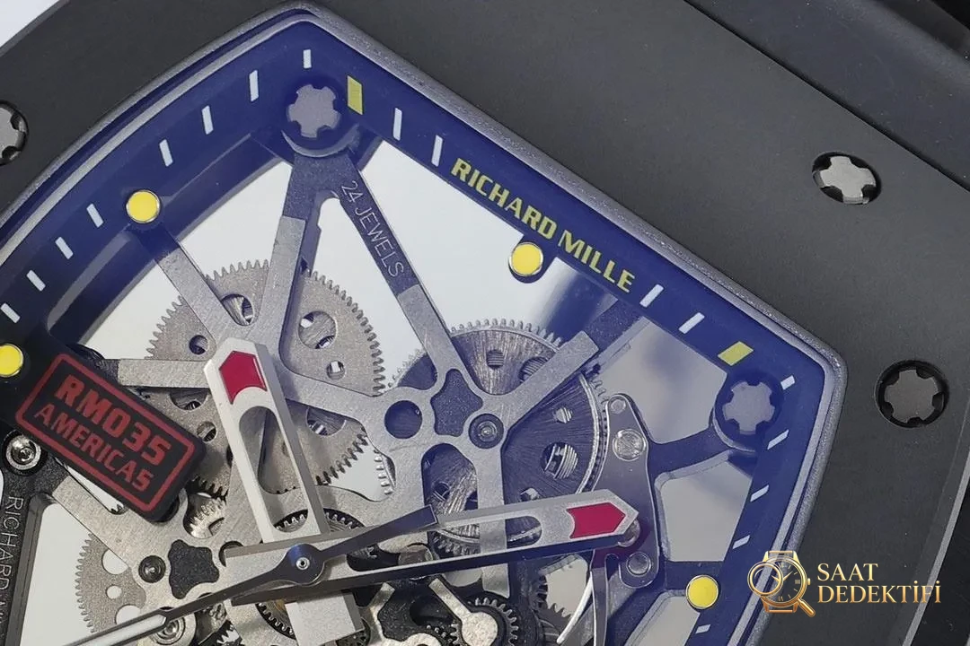 ZF 2025 iddialı yapımı: Pazarın en üst donanımlı 2025 versiyonu geliyor — Richard Mille erkek serisi RM035 «Büyük Boğa», üst düzey saatçilik işçiliğiyle bilekteki sanatı yeniden yorumluyor! - Bilezik, Toka ve Klips Mekanizması