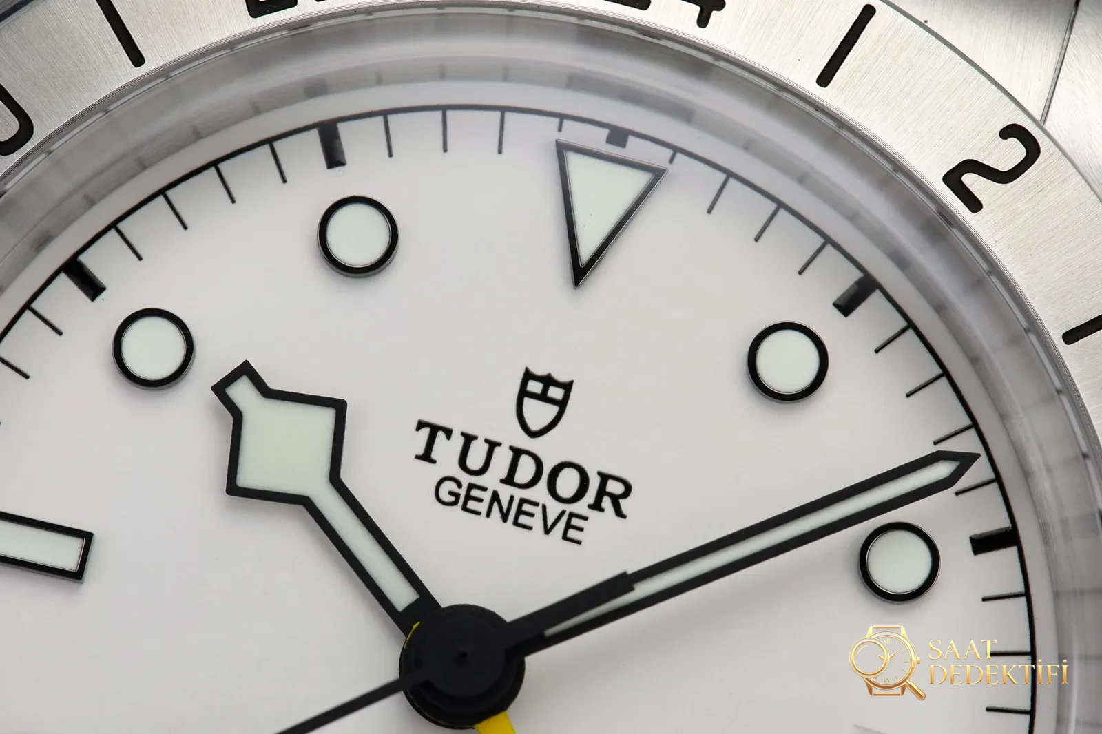 ZF 2026 iddialı öneri | Tudor Black Bay Pro 79470 — zamanı kanat edinip gökle yerin buluşmasına yolculuk 🎩 - Makro Kadran ve İndeks İşçiliği