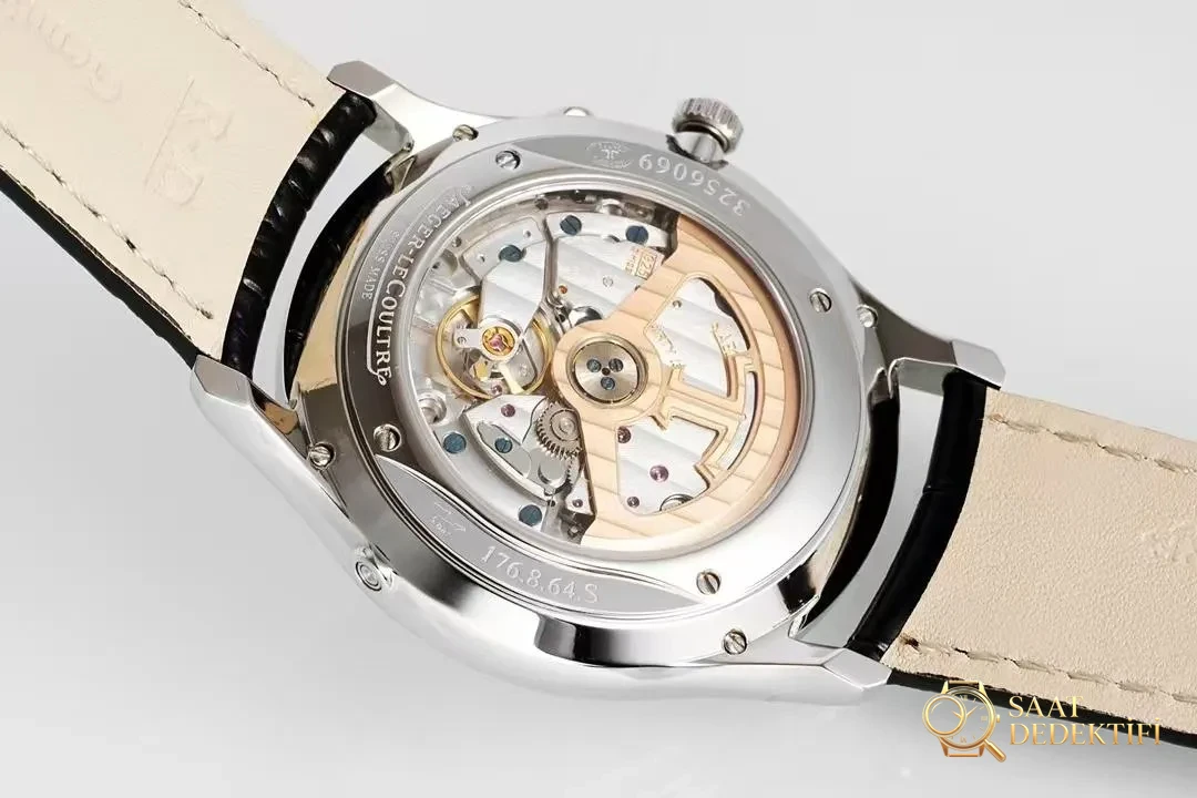 ZF 2026 Öne Çıkan Öneri | Jaeger-LeCoultre Master Ay Evreli V2 Yükseltilmiş Sürüm — Piyasanın Tavan Seviye Replikası — Sınırlı Süreli Geri Dönüş - Kasa Profili ve Kurma Kolu İncelemesi