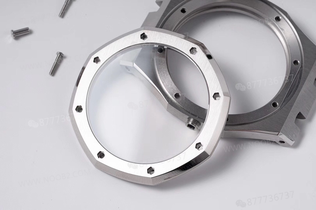 ZF Audemars Piguet 15500 beyaz kadranlı saatin sökülmüş halini gösteriyorum — 15. fotoğraf