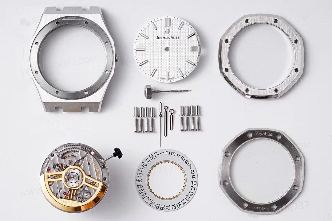 ZF Audemars Piguet 15500 beyaz kadranlı saatin sökülmüş halini gösteriyorum — 20. fotoğraf