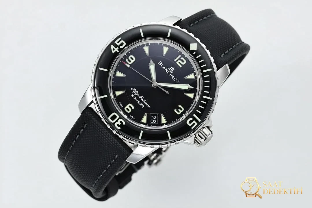 ZF Blancpain Fifty Fathoms | Deniz derinliği efsanesinin yeniden doğuşu, modern dalış saatlerinin öncüsü - Arka Kapak ve Mekanizma Detayı