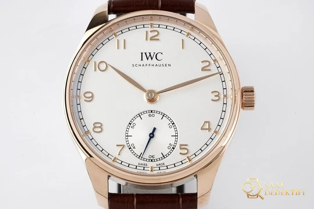 ZF Factory 2020 IWC Yeni Portugieser Küçük Üç İbreli 40 Serisi Replika Saat IW358306 - Arka Kapak ve Mekanizma Detayı