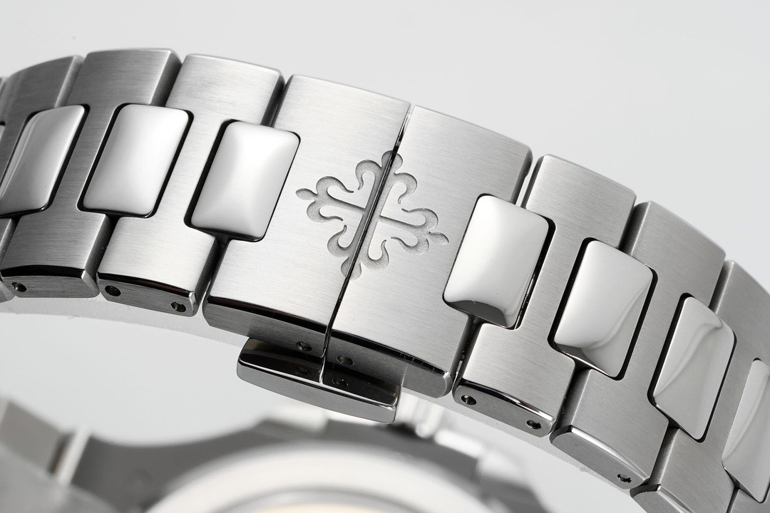 ZF Factory 2025 amiral gemisi üretimi | Patek Philippe Cal.26-330SC replika mekanizması, sektörün zirvesinde bir atılım — 9. fotoğraf
