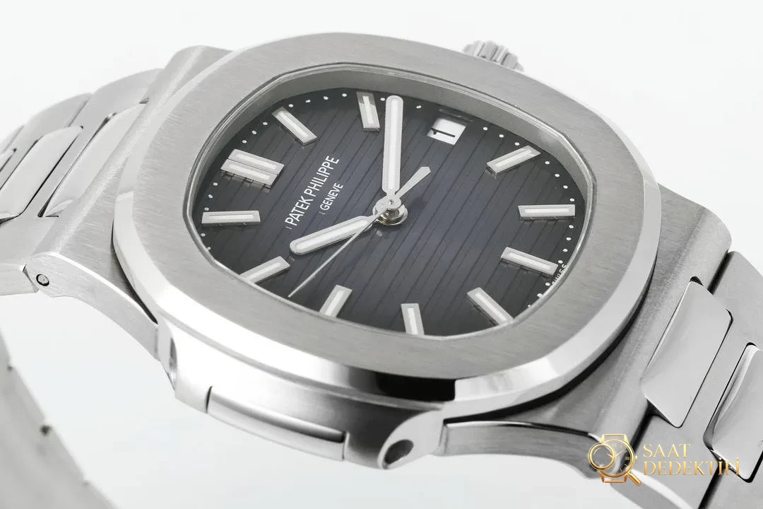 ZF Factory 2025 amiral gemisi üretimi | Patek Philippe Cal.26-330SC replika mekanizması, sektörün zirvesinde bir atılım - Genel Açı ve Koleksiyon Duruşu