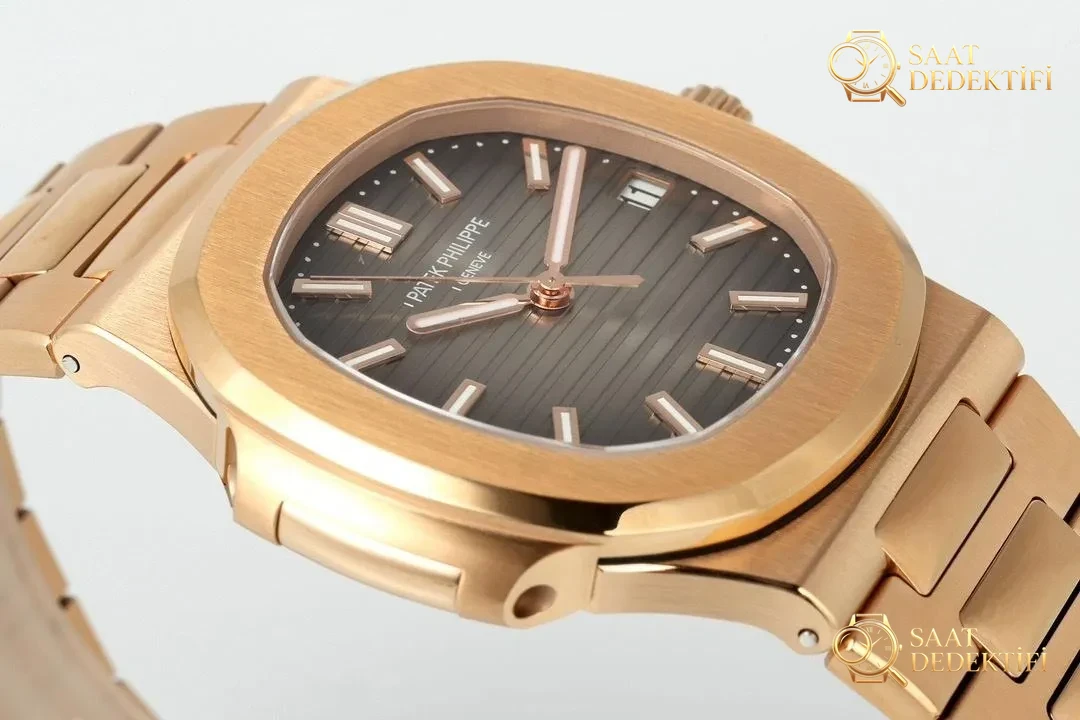 ZF Factory 2025 amiral gemisi üretimi | Patek Philippe Cal.26-330SC replika mekanizması, sektörün zirvesinde bir atılım - Ön Görünüm ve Kasa Tasarımı