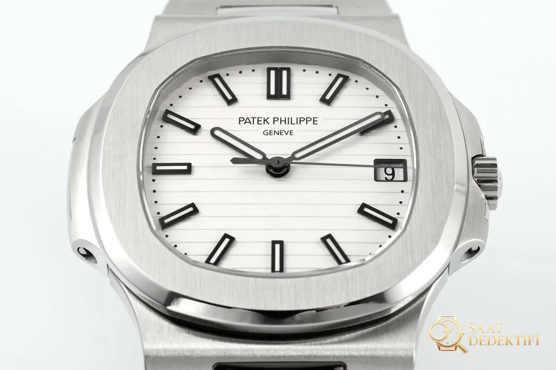 ZF Factory 2025 amiral gemisi üretimi | Patek Philippe Cal.26-330SC replika mekanizması, sektörün zirvesinde bir atılım - Lug ve Kordon Bağlantı Açıları