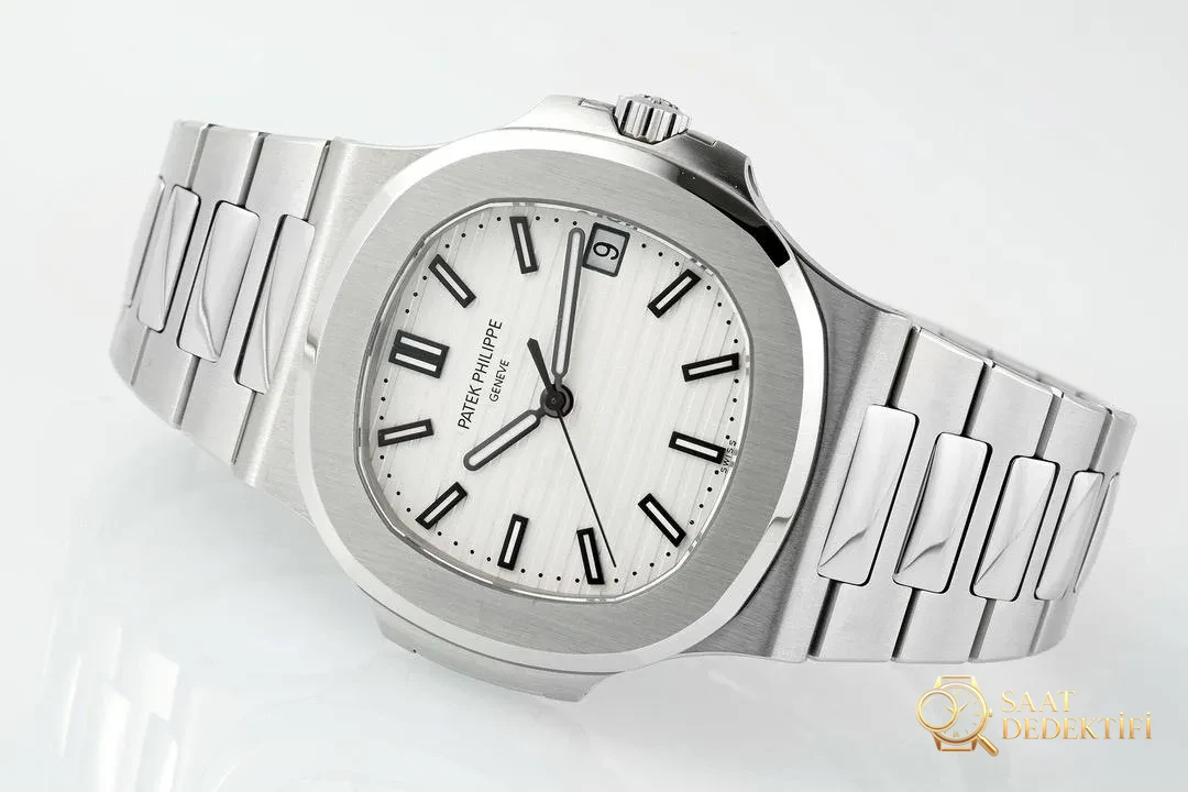 ZF Factory 2025 amiral gemisi üretimi | Patek Philippe Cal.26-330SC replika mekanizması, sektörün zirvesinde bir atılım - Arka Kapak Gravür ve Seri Numarası