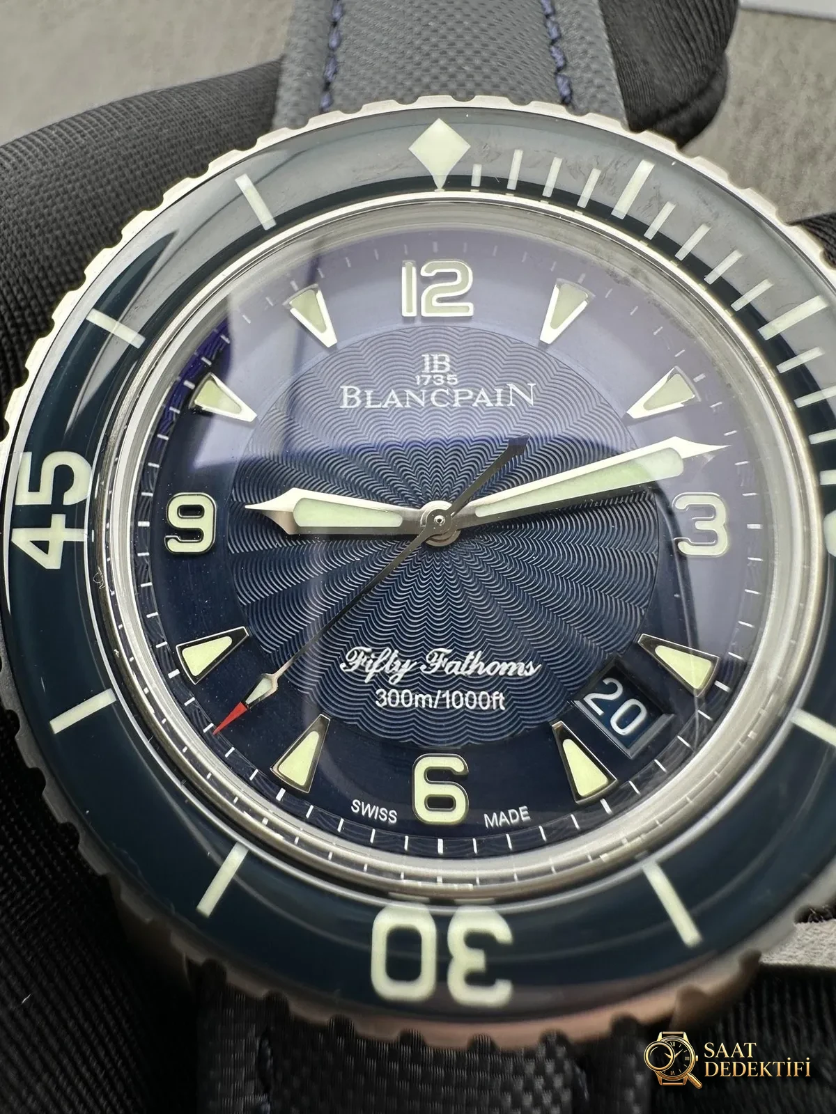 ZF Factory 2025 Klasik Replika | Blancpain Fifty Fathoms Ultimate Versiyon, Dalış Saatlerinin Atasının Okyanus Efsanesini Yeniden Canlandırıyor - Kadran Detayı ve Bezel İşçiliği