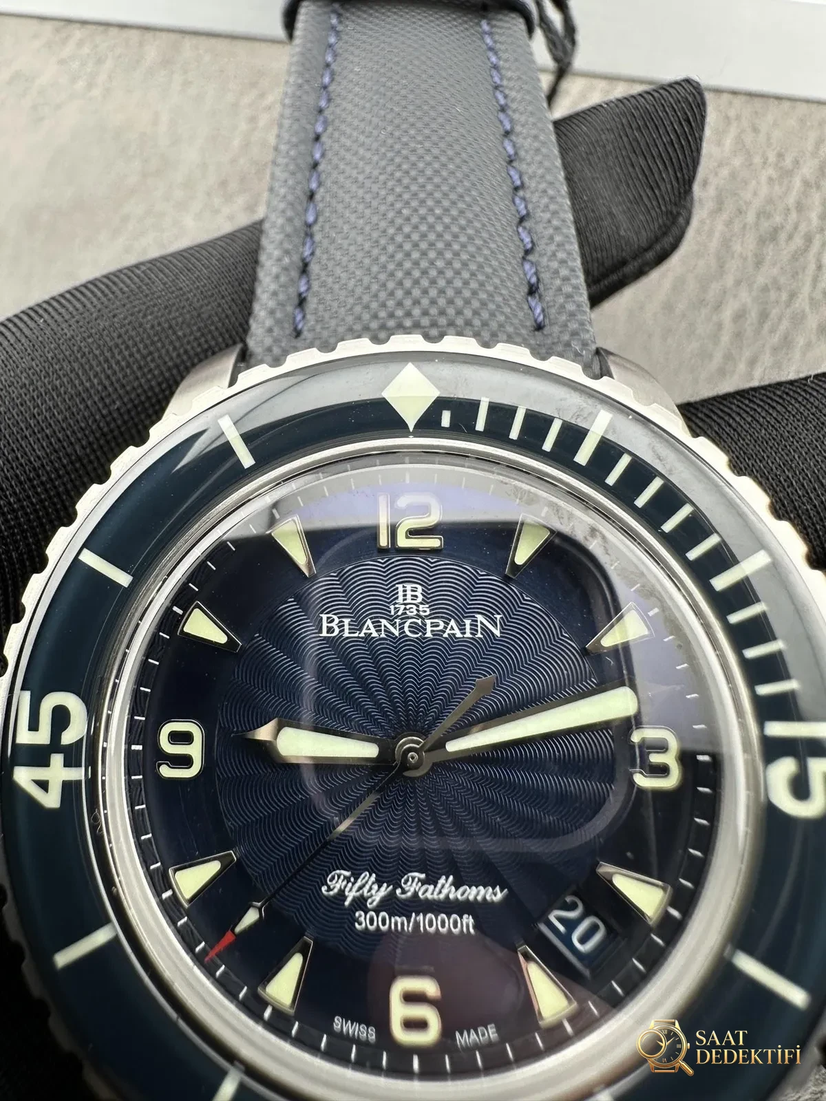 ZF Factory 2025 Klasik Replika | Blancpain Fifty Fathoms Ultimate Versiyon, Dalış Saatlerinin Atasının Okyanus Efsanesini Yeniden Canlandırıyor - Kasa Profili ve Kurma Kolu İncelemesi