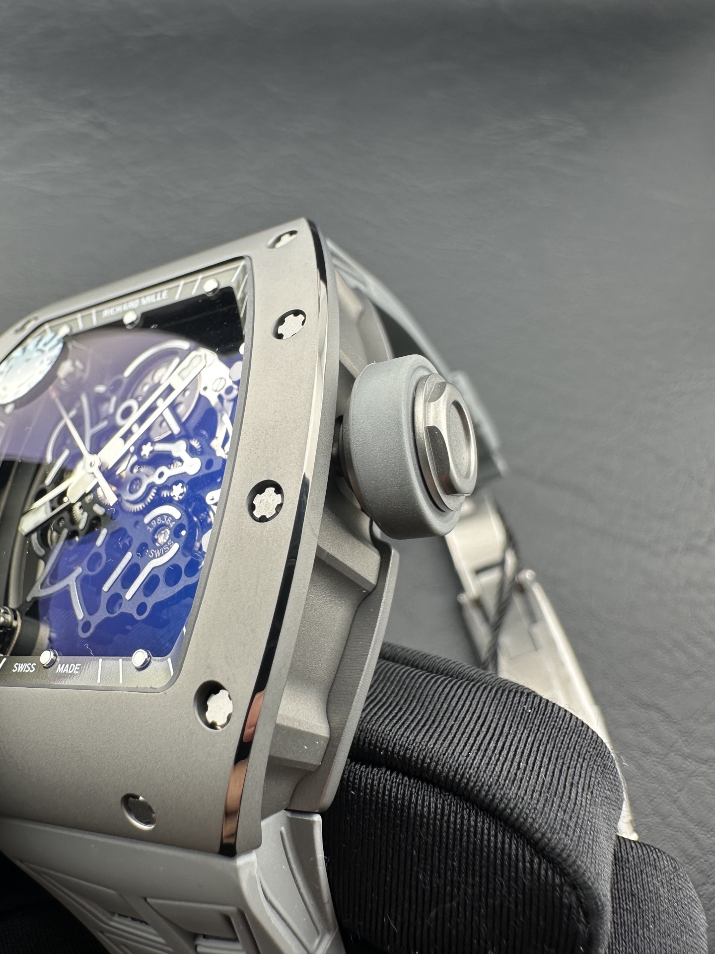 ZF Factory 2025 öne çıkan model! Piyasanın en üst donanımlı Richard Mille RM-055 "Full Gray" Bubba Watson özel serisi (titanyum karbür) satışa sunuldu — 13. fotoğraf