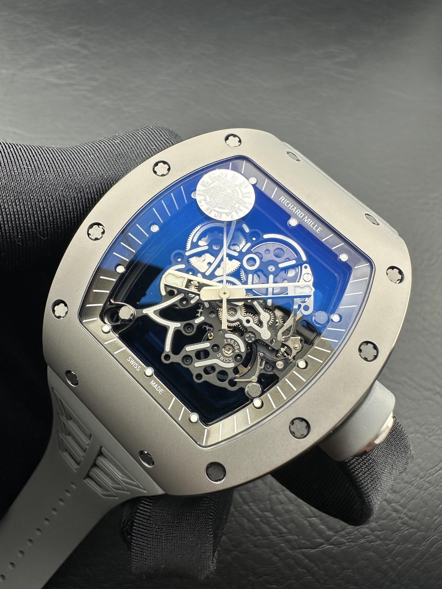 ZF Factory 2025 öne çıkan model! Piyasanın en üst donanımlı Richard Mille RM-055 "Full Gray" Bubba Watson özel serisi (titanyum karbür) satışa sunuldu — 33. fotoğraf