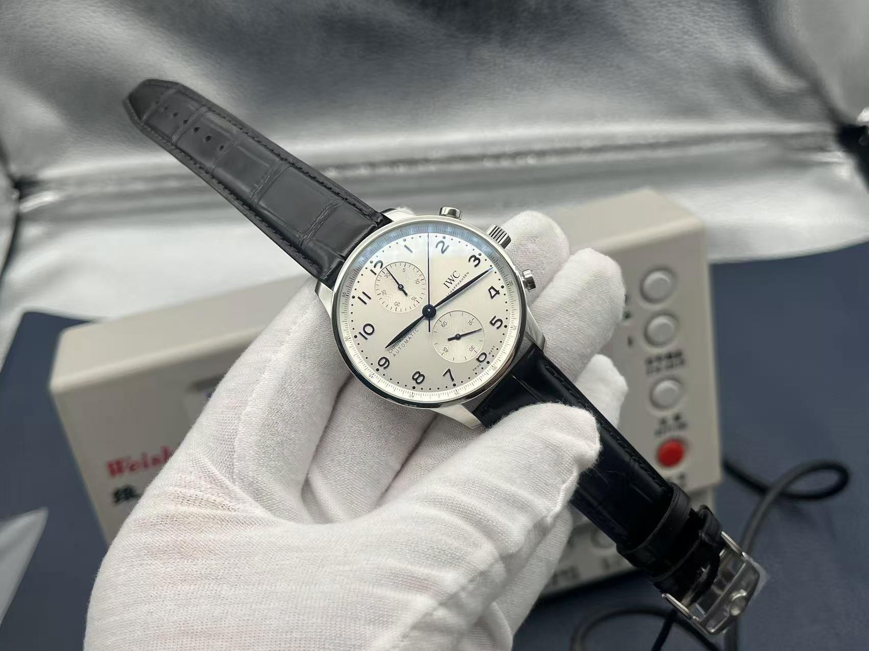 ZF Factory 2025 öne çıkan model: Super Portugieser kronograf, orijinalin sonu, görkemli lansman — 1. fotoğraf
