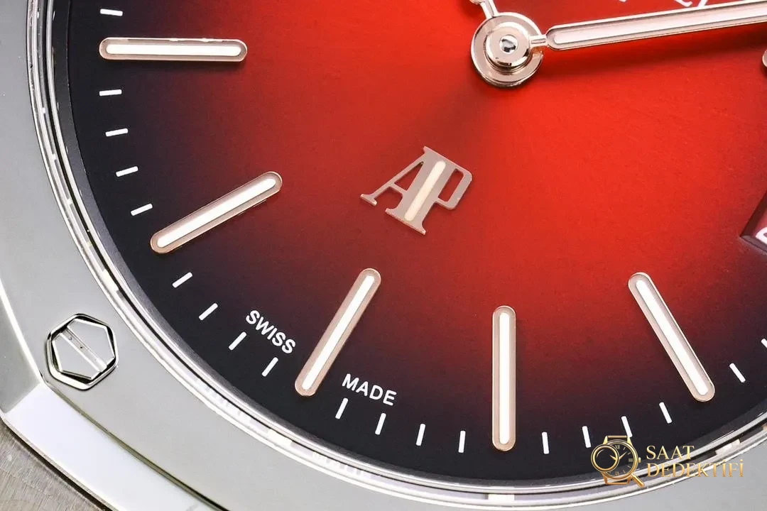 ZF Factory 2025 yeni ürün | Audemars Piguet Royal Oak 16202XT "JUMBO": dumanlı bordo, titanyumla hafiflik - görsel 4