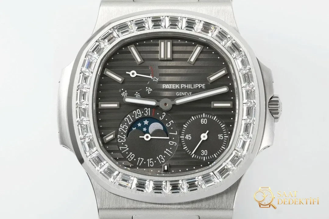 Das ehrgeizige neue Modell von ZF Factory für 2025: Die V3-verbesserte Patek Philippe Nautilus-Serie, die Legende des Stahlkönigs setzt sich auf ihrem Höhepunkt fort! - Detail der hinteren Abdeckung und des Mechanismus
