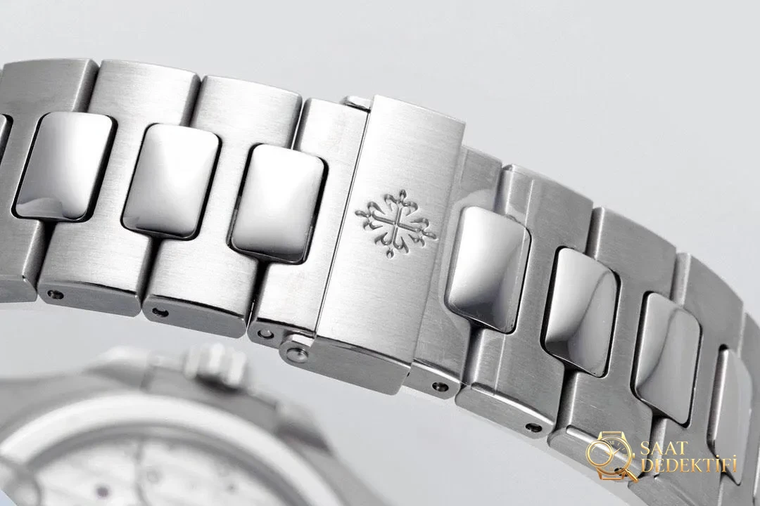 Das ehrgeizige neue Modell von ZF Factory für 2025: Die V3-verbesserte Patek Philippe Nautilus-Serie, die Legende des Stahlkönigs setzt sich auf ihrem Höhepunkt fort! - Zifferblatttypografie und Textreliefs