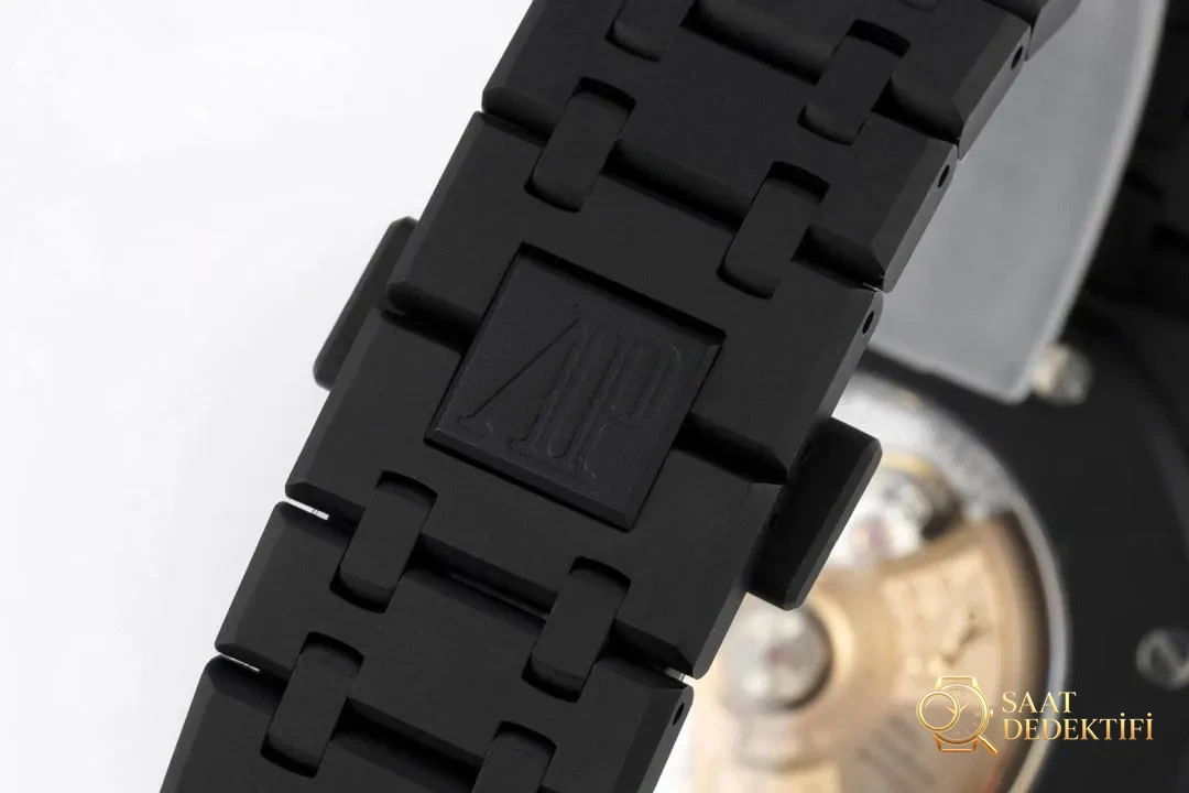 ZF Factory Audemars Piguet 15400 Royal Oak DLC Altın-Çelik Karbon Siyahı Kaplama Saat - Mekanizma Zemberek ve Balans Detayı