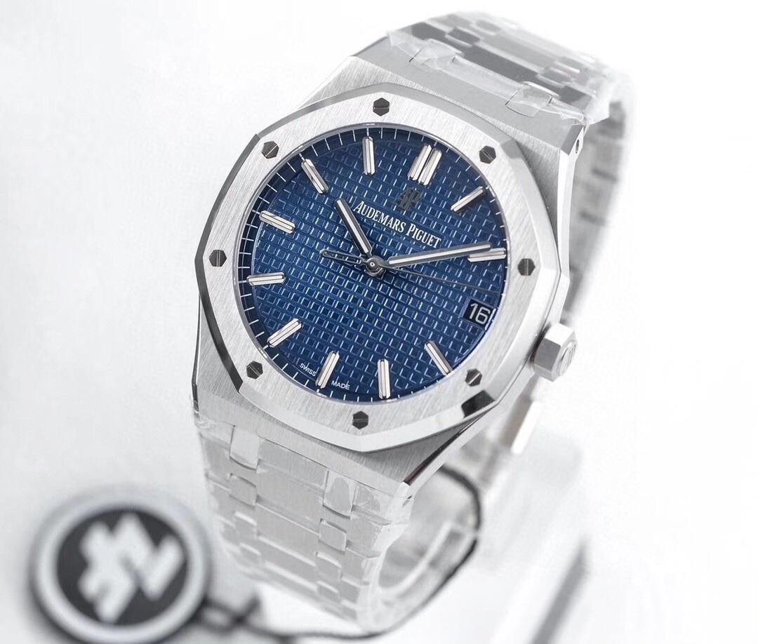 ZF Factory Audemars Piguet 15500 bir bakışta sahte belli eder mi? — 4. fotoğraf
