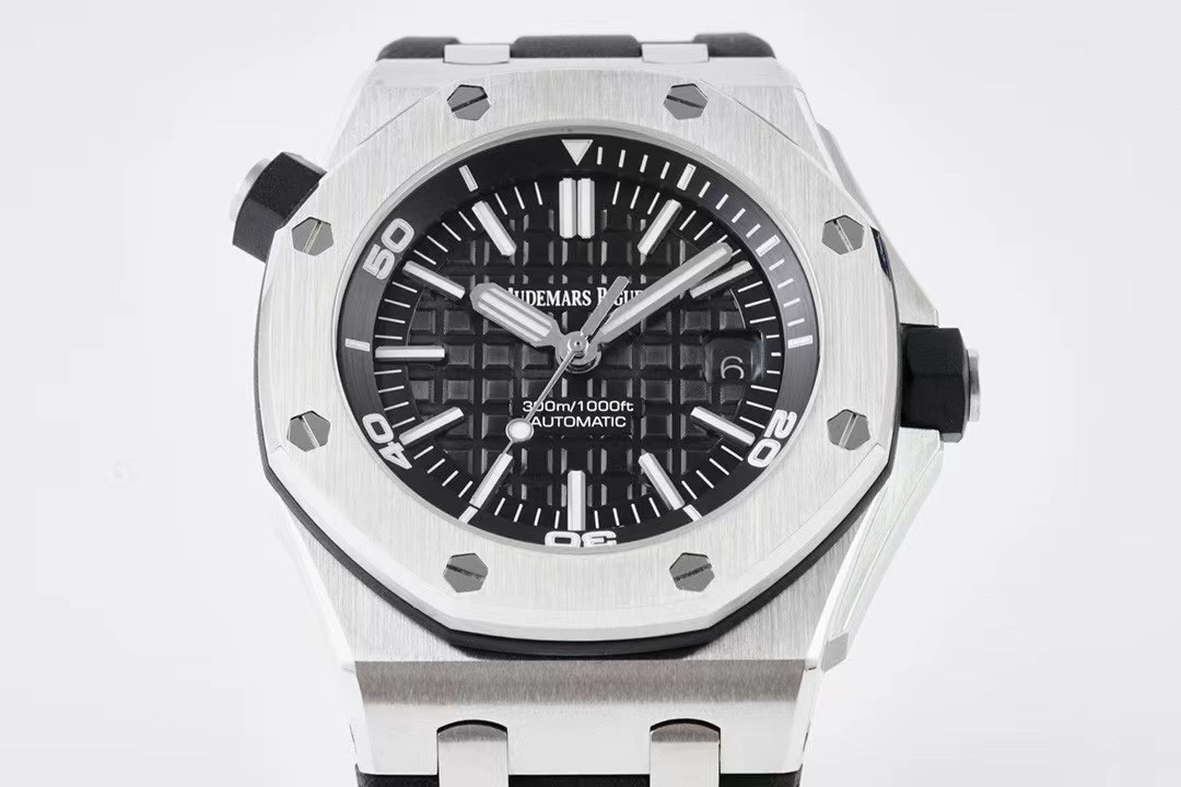ZF Factory Audemars Piguet 15703 orijinalinden ayırt edilir mi? İşçiliği JF Factory ile boy ölçüşebilir mi? — 3. fotoğraf