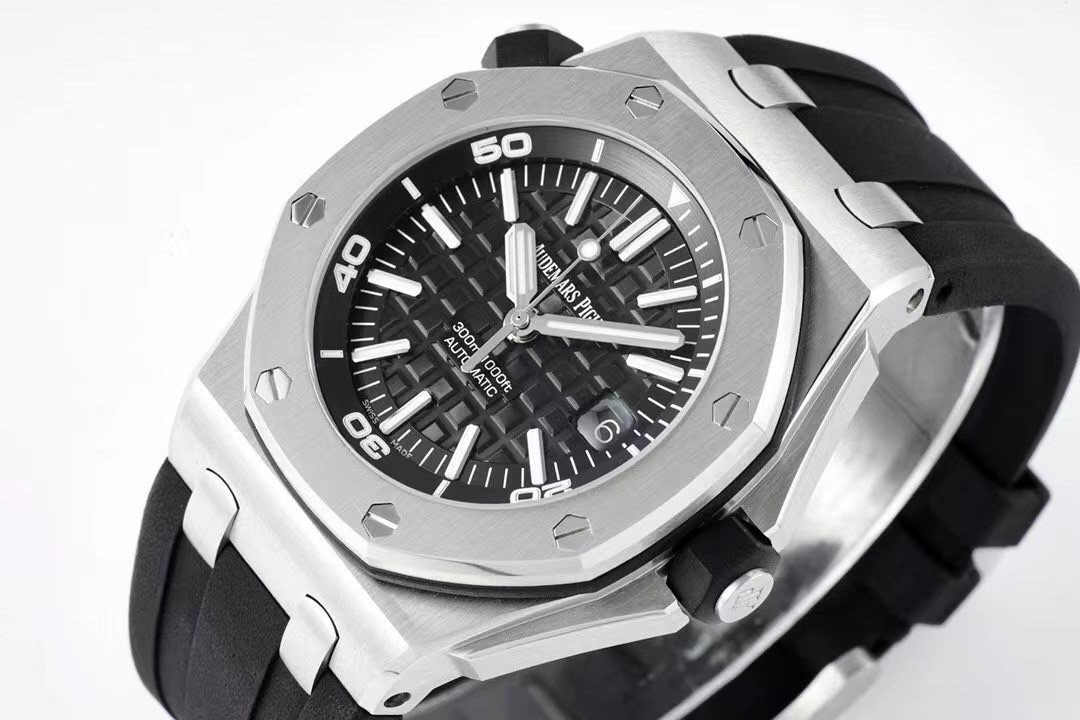 ZF Factory Audemars Piguet 15703 orijinalinden ayırt edilir mi? İşçiliği JF Factory ile boy ölçüşebilir mi? — 5. fotoğraf
