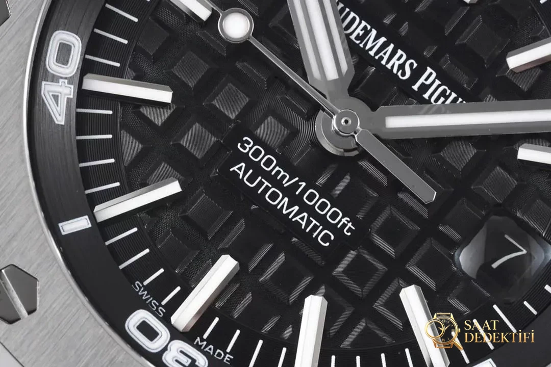 ZF Factory Audemars Piguet 15703 orijinalinden ayırt edilir mi? İşçiliği JF Factory ile boy ölçüşebilir mi? - Bilekte Duruş ve Kasa Orantısı