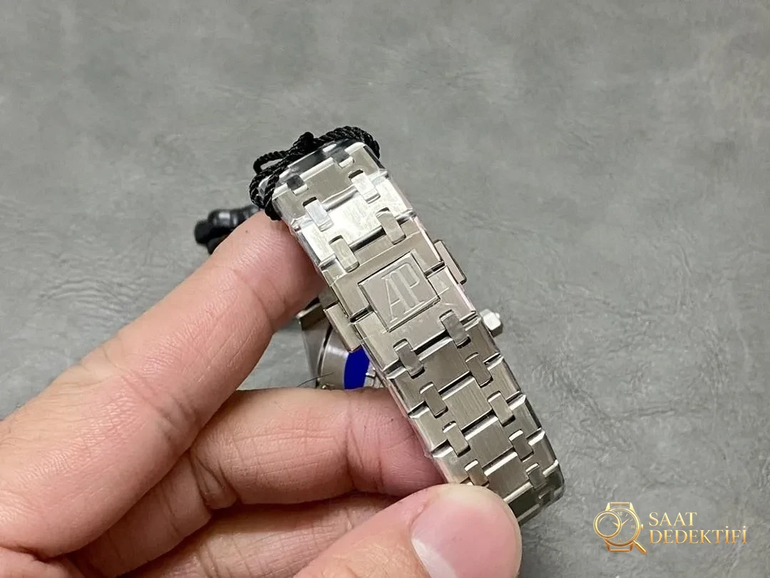 ZF Factory Audemars Piguet 67651 kuvars kadın saatinin kalitesi nasıl? - Bilekte Duruş ve Kasa Orantısı