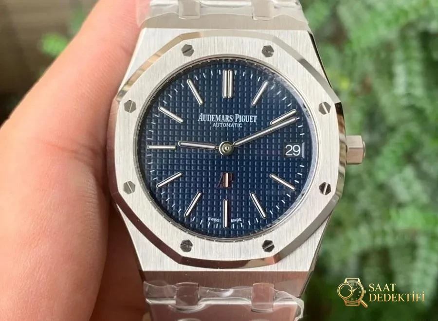 ZF Factory Audemars Piguet Royal Oak 15202 saatinin işçiliği nasıl? - Kadran Detayı ve Bezel İşçiliği