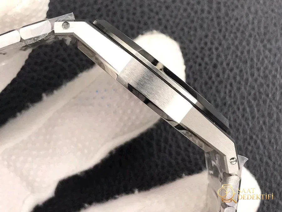 ZF Factory Audemars Piguet Royal Oak 15202 saatinin işçiliği nasıl? - Bilezik, Toka ve Klips Mekanizması