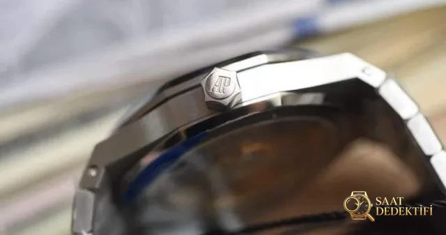 Examen de l'exécution de 15 500 heures de ZF Factory Audemars Piguet Royal Oak - Couverture arrière et détails du mouvement