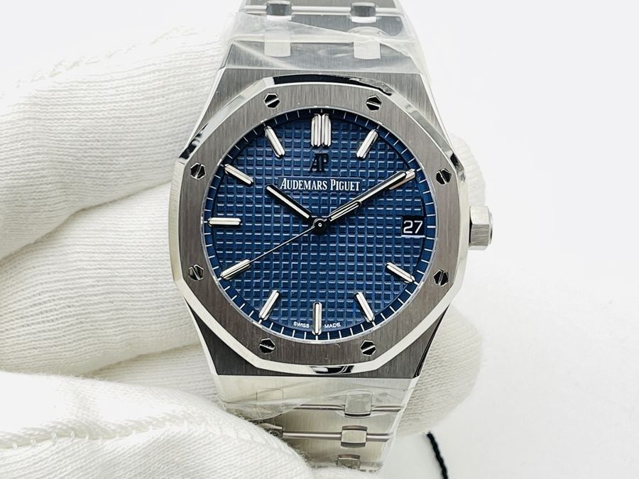 ZF Factory Audemars Piguet Royal Oak 15500 V2 versiyonu "çelik" kralın tacını koruyarak yayında — 9. fotoğraf