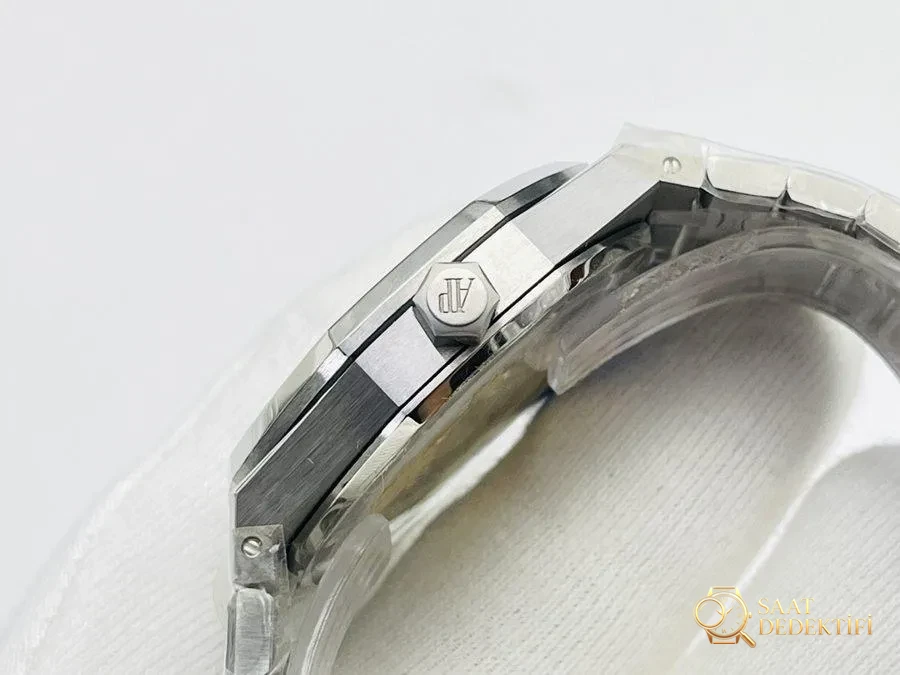 ZF Factory Audemars Piguet Royal Oak 15500 version V2