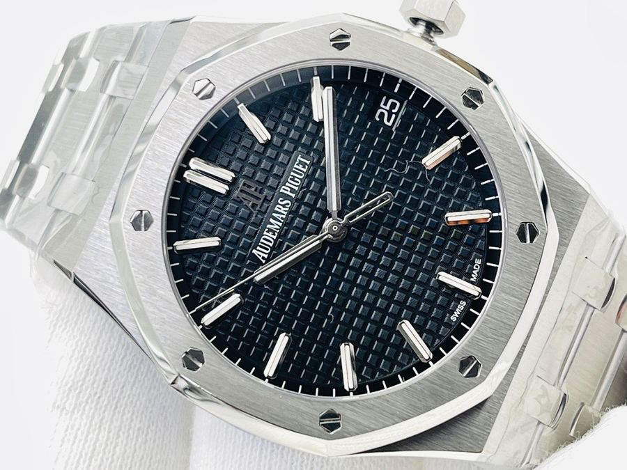 ZF Factory Audemars Piguet Royal Oak 15500 V2 versiyonu "çelik" kralın tacını koruyarak yayında — 24. fotoğraf