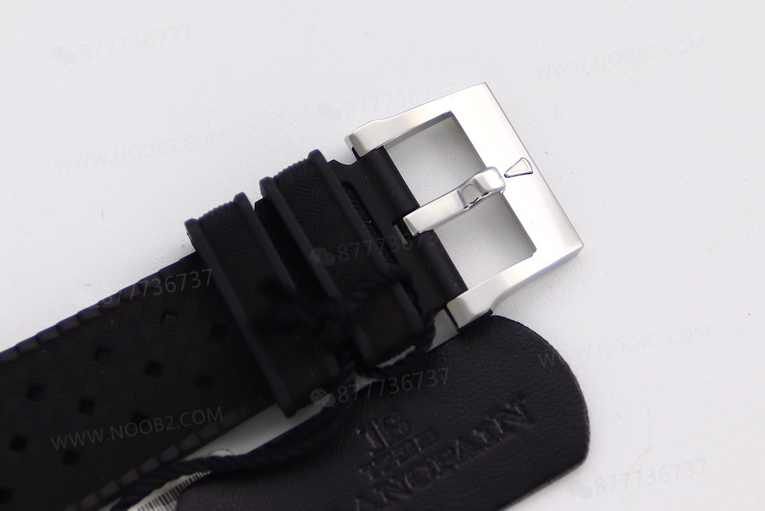 ZF Factory Blancpain Fifty Fathoms 5008B Barracuda kol saati alınmaya değer mi? — 9. fotoğraf