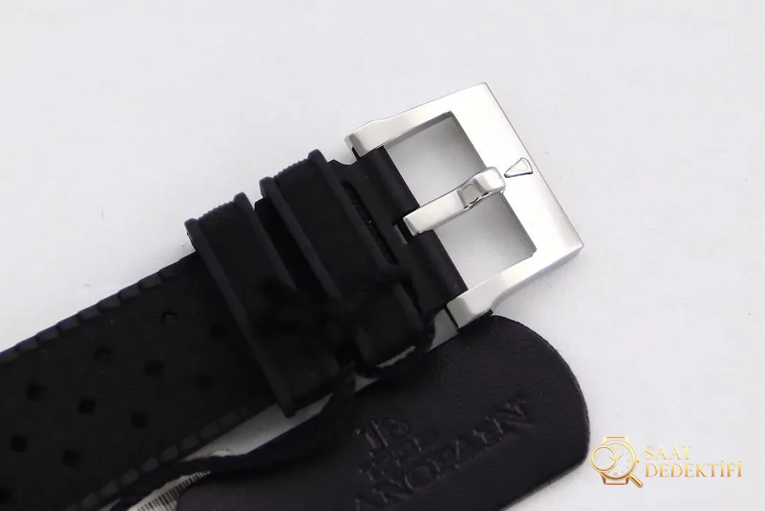 ZF Factory Blancpain Fifty Fathoms 5008B Barracuda kol saati alınmaya değer mi? - Fosfor ve Super-LumiNova Gece Görünümü