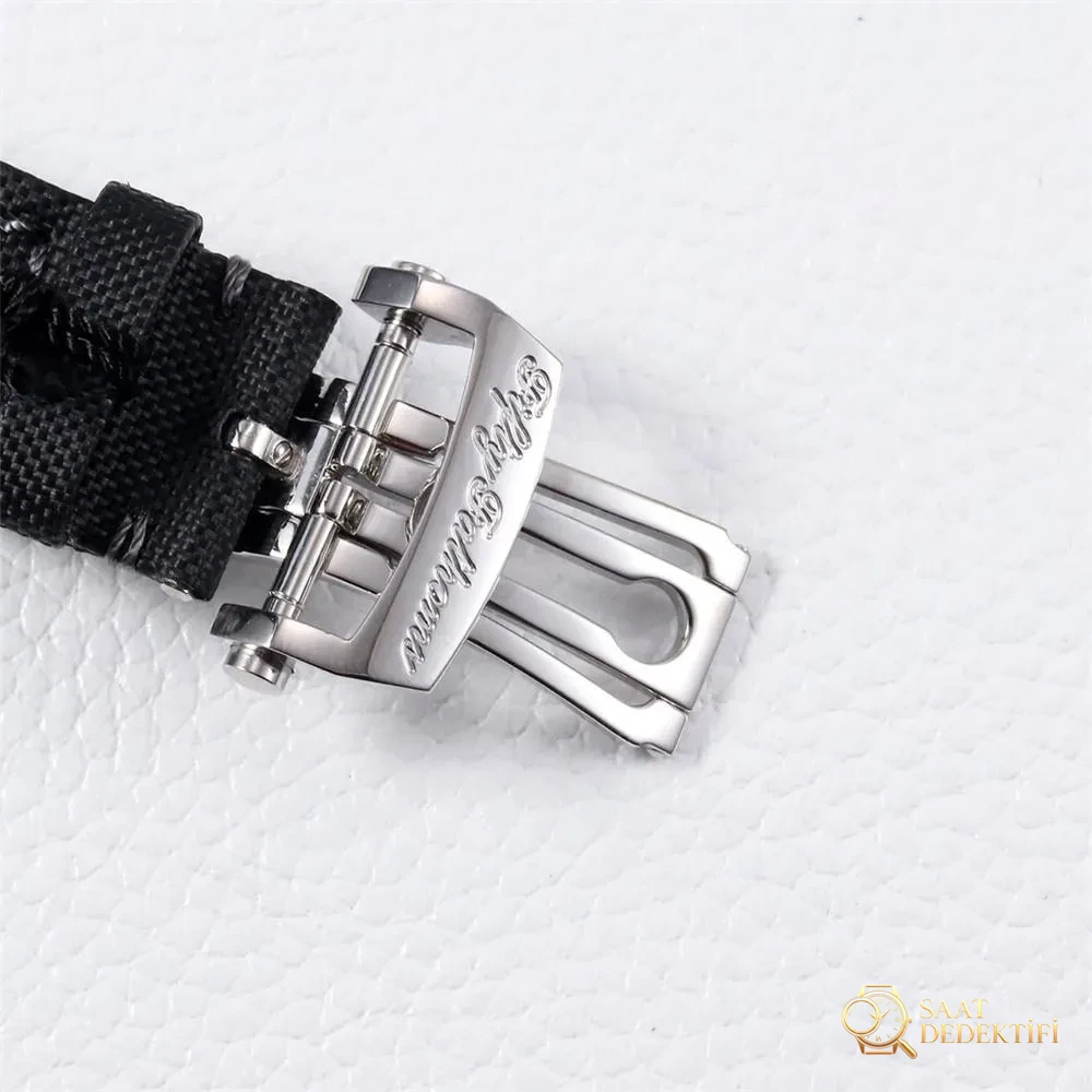 ZF Factory Blancpain Fifty Fathoms 5015 En Üst Sürüm Replika Saat - Fosfor ve Super-LumiNova Gece Görünümü