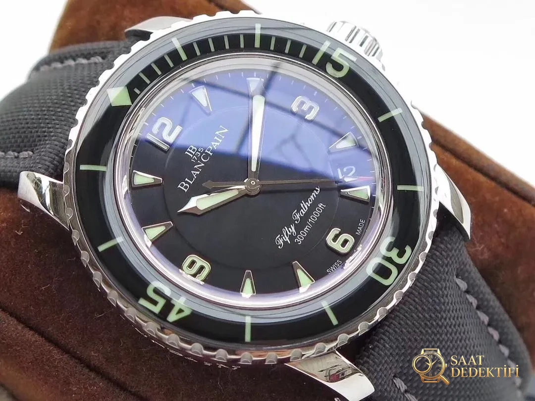 ZF Factory Blancpain Fifty Fathoms işçiliği nasıl? Almaya değer mi? - Arka Kapak ve Mekanizma Detayı
