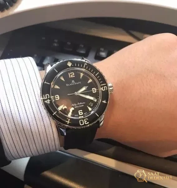 ZF Factory Blancpain Fifty Fathoms saatin orijinaliyle karşılaştırmalı detaylı incelemesi - Mekanizma Zemberek ve Balans Detayı