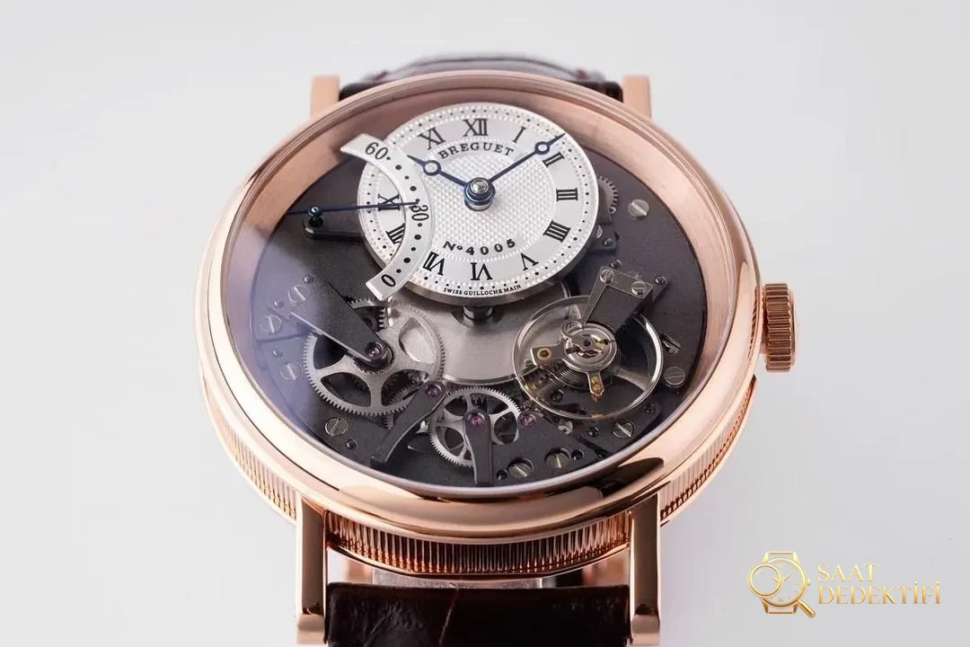 ZF Factory Breguet Tradition serisi retrograd saniyeli replika kol saati, rose gold - Arka Kapak ve Mekanizma Detayı
