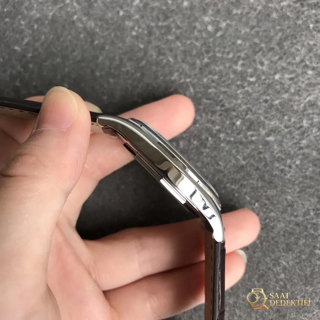 ZF Factory Fiftysix serisi 4500E Vacheron Constantin üç ibreli saatin işçiliği nasıl? - Arka Kapak ve Mekanizma Detayı