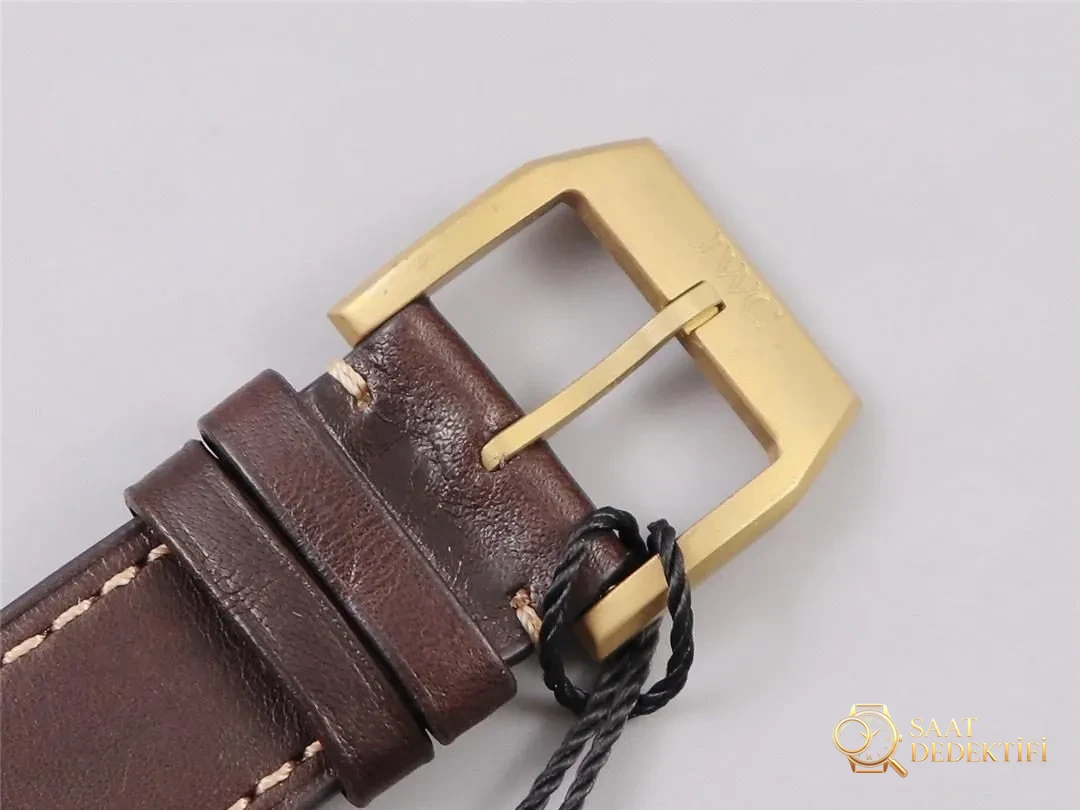 ZF Factory IWC Bronz Spitfire UTC Özel Sürüm Saatin İşçilik İncelemesi - Yan Profil ve Kordon Bağlantısı
