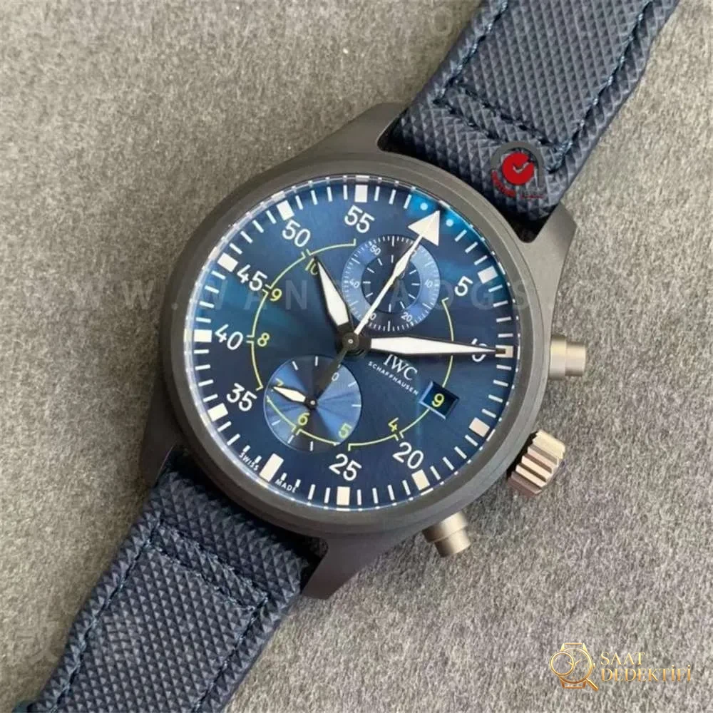 ZF Factory IWC Pilot Serisi «Blue Angels Özel Versiyonu» Kronograf Kol Saati İşçilik İncelemesi - Fosfor ve Super-LumiNova Gece Görünümü