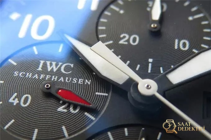 ZF Factory IWC Pilot serisi IW377704 Le Petit Prince özel versiyon kronograf replika saat gerçek-replika karşılaştırması ve orijinal incelemesi - Kordon Dokusu ve Dikiş Detayları