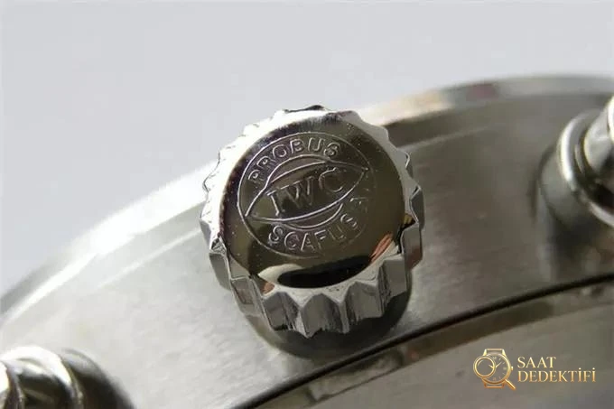 ZF Factory IWC Pilot serisi IW377704 Le Petit Prince özel versiyon kronograf replika saat gerçek-replika karşılaştırması ve orijinal incelemesi - Çelik Bilezik Esneme ve Tolerans Testi